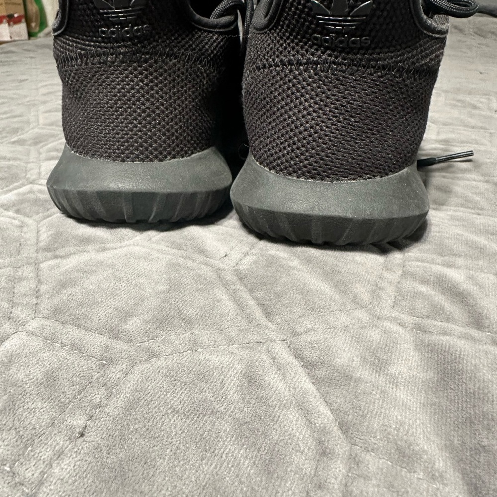 Adidas - Picture 3 of 5